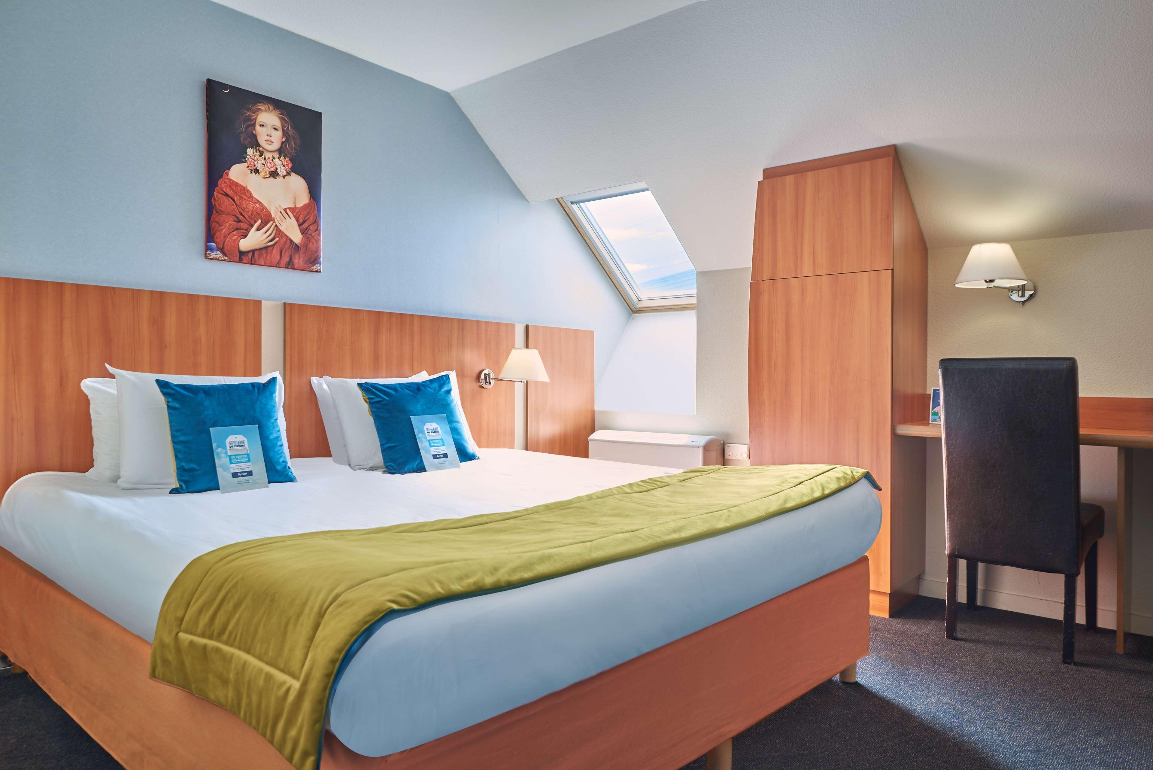 Kyriad Paris Sud Courtaboeuf Hotel