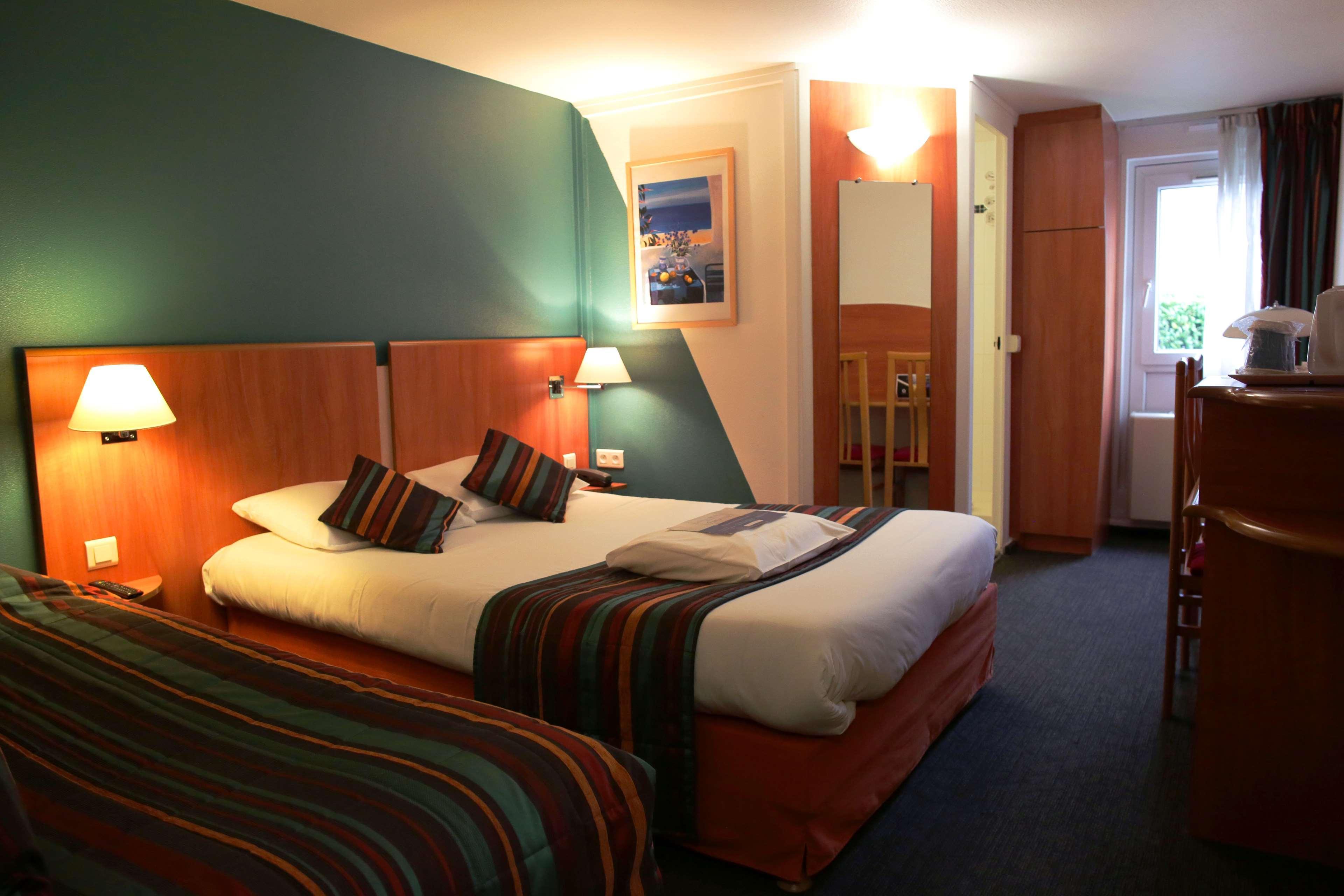Kyriad Paris Sud Courtaboeuf Hotel Les Ulis